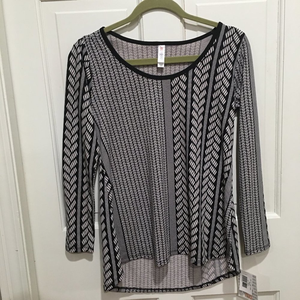 LuLaRoe Long Sleeved Shirt, Lynnae Style, NWT